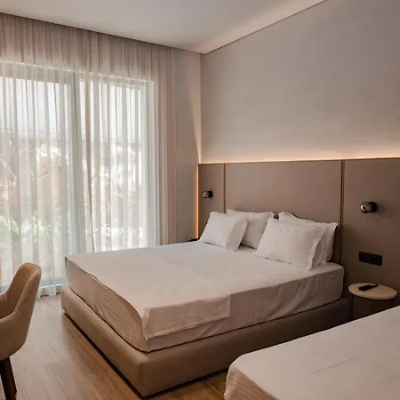 Grand Riviera Blu- Seaside 4* Radhimë
