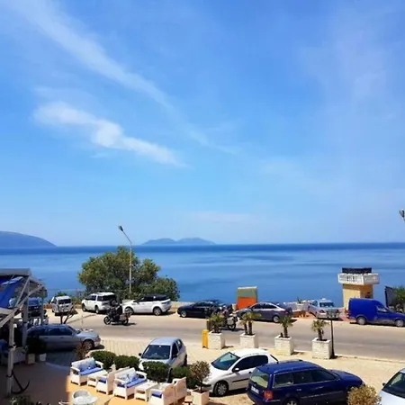 Riviera Blu- Seaside Otel Radhimë